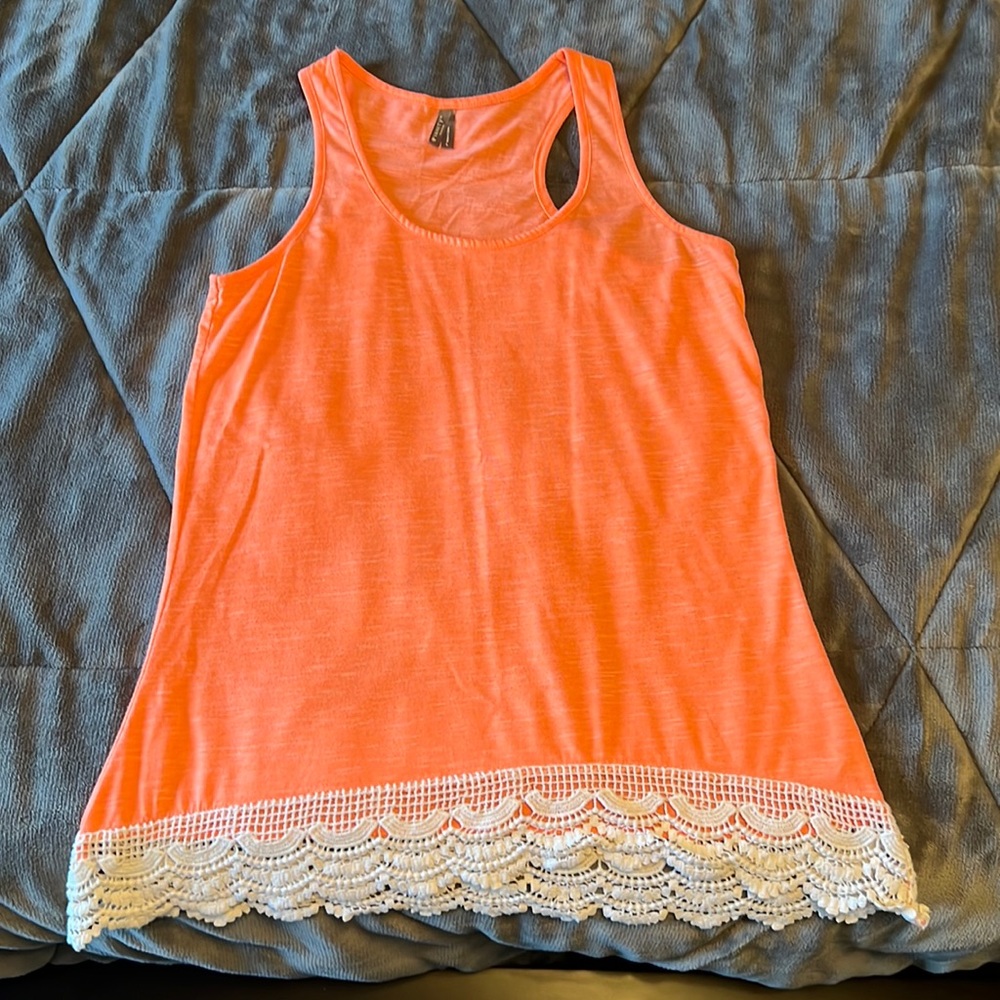 Large Casual Tank Top with Lace